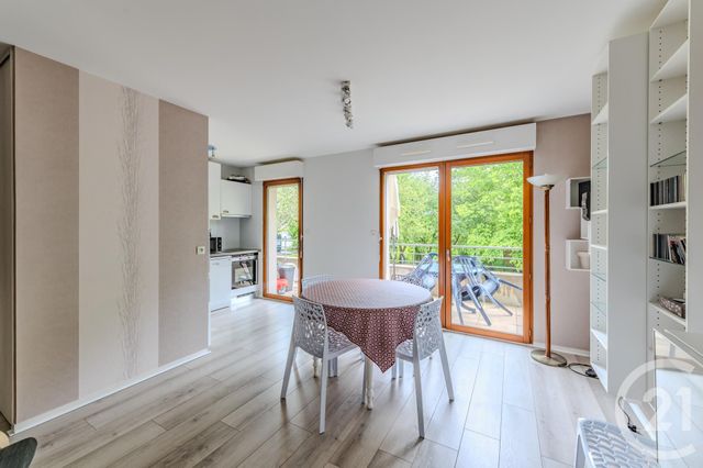 Appartement à vendre - 2 pièces - 39.29 m2 - ST JACQUES DE LA LANDE - 35 - BRETAGNE - Century 21 Dréano Immobilier