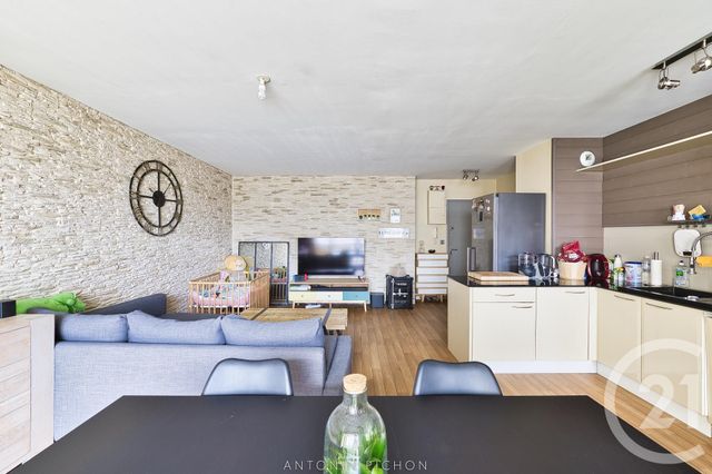 Afficher la photo en grand Appartement T3 à vendre - 3 pièces - 69.25 m2 - RENNES - 35 - BRETAGNE - Century 21 Dréano Immobilier