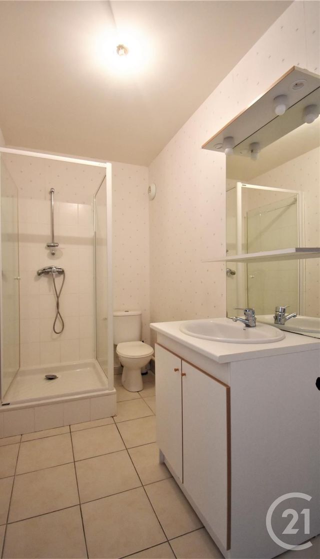 Appartement T4 à vendre - 4 pièces - 74.19 m2 - NOYAL CHATILLON SUR SEICHE - 35 - BRETAGNE - Century 21 Dréano Immobilier