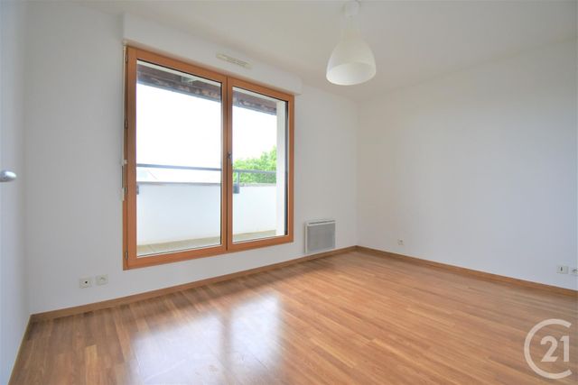 Appartement T4 à vendre - 4 pièces - 74.19 m2 - NOYAL CHATILLON SUR SEICHE - 35 - BRETAGNE - Century 21 Dréano Immobilier