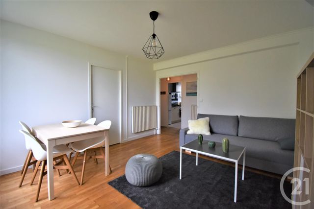 Appartement à louer - 5 pièces - 82.35 m2 - RENNES - 35 - BRETAGNE - Century 21 Dréano Immobilier