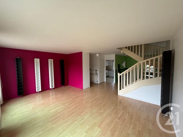 Appartement T3 à vendre - 4 pièces - 82.1 m2 - ST JACQUES DE LA LANDE - 35 - BRETAGNE - Century 21 Dréano Immobilier