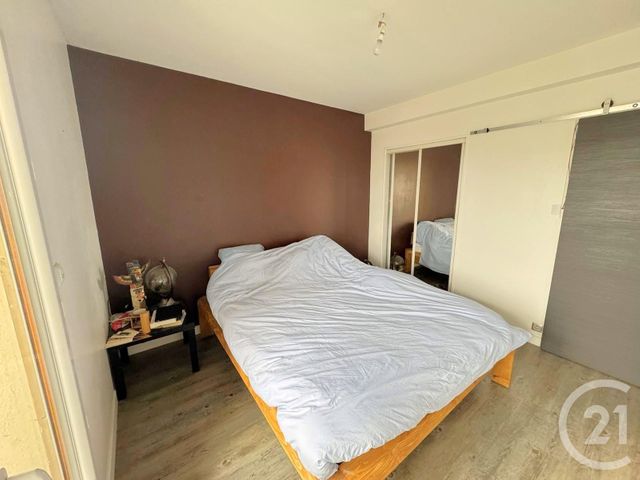 Afficher la photo en grand Appartement T2 à vendre - 2 pièces - 46.0 m2 - ST JACQUES DE LA LANDE - 35 - BRETAGNE - Century 21 Dréano Immobilier