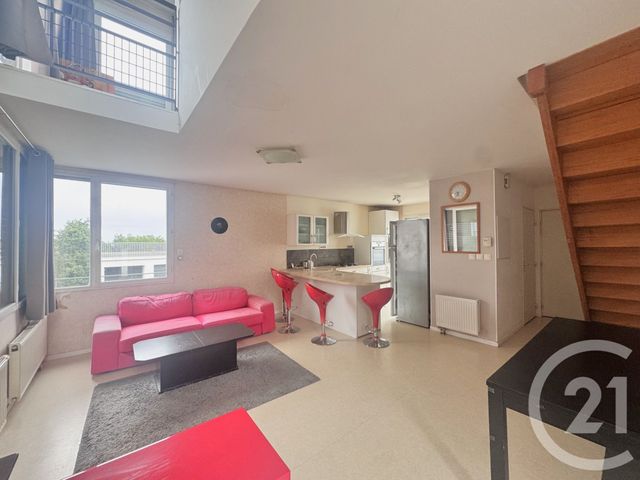 Afficher la photo en grand Appartement Duplex à vendre - 4 pièces - 92.29 m2 - ST JACQUES DE LA LANDE - 35 - BRETAGNE - Century 21 Dréano Immobilier