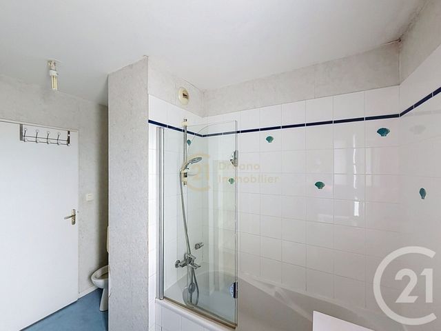 Appartement Duplex à vendre - 4 pièces - 92.29 m2 - ST JACQUES DE LA LANDE - 35 - BRETAGNE - Century 21 Dréano Immobilier