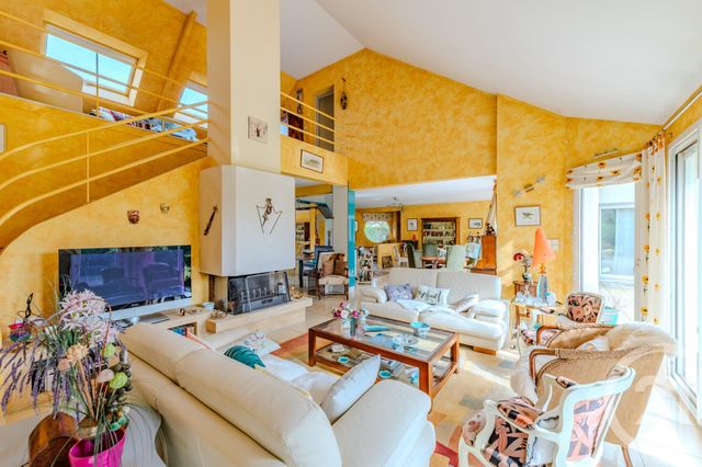 maison à vendre - 6 pièces - 211.48 m2 - VERN SUR SEICHE - 35 - BRETAGNE - Century 21 Dréano Immobilier