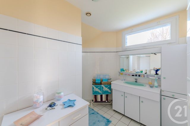 maison à vendre - 6 pièces - 211.48 m2 - VERN SUR SEICHE - 35 - BRETAGNE - Century 21 Dréano Immobilier