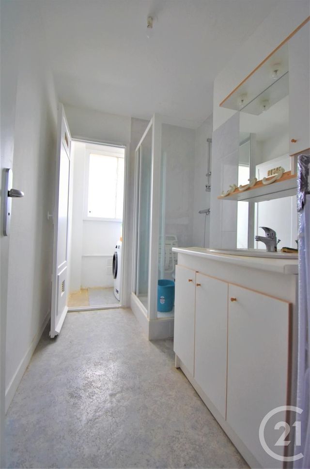 Appartement F4 à louer - 4 pièces - 63.0 m2 - ST JACQUES DE LA LANDE - 35 - BRETAGNE - Century 21 Dréano Immobilier