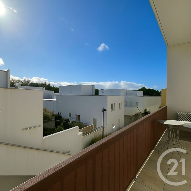 Appartement T4 à vendre - 4 pièces - 77.0 m2 - ST JACQUES DE LA LANDE - 35 - BRETAGNE - Century 21 Dréano Immobilier