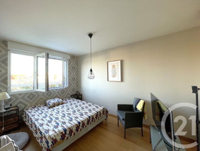 Appartement T4 à vendre - 4 pièces - 77.77 m2 - CHANTEPIE - 35 - BRETAGNE - Century 21 Dréano Immobilier