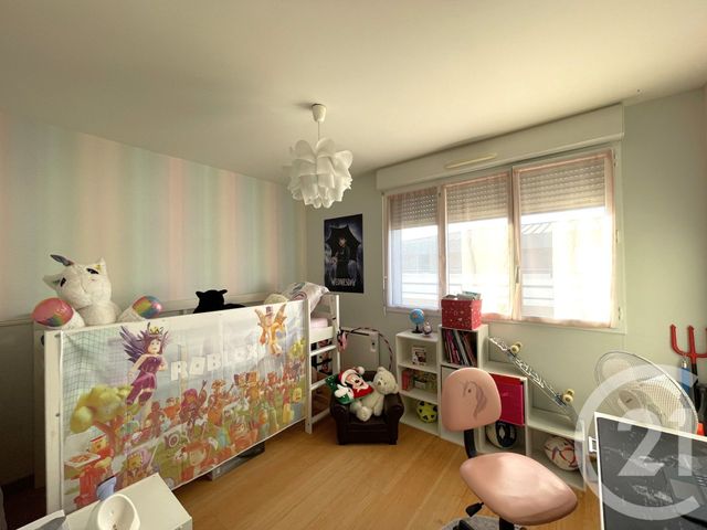 Appartement T4 à vendre - 4 pièces - 77.77 m2 - CHANTEPIE - 35 - BRETAGNE - Century 21 Dréano Immobilier