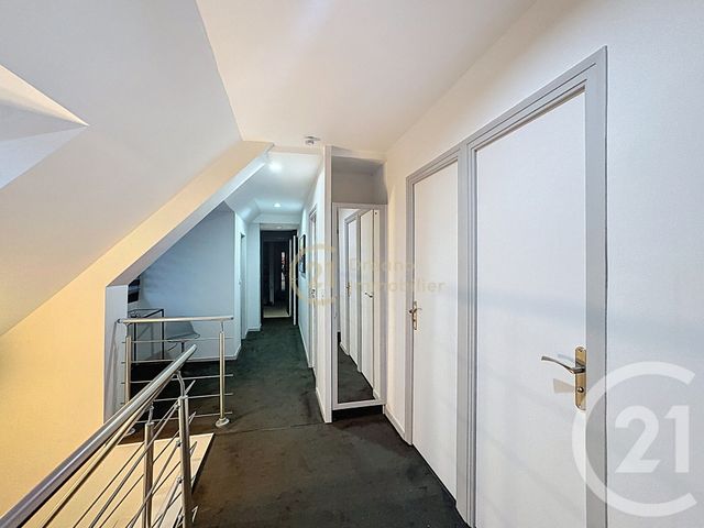 maison à vendre - 9 pièces - 249.0 m2 - LAILLE - 35 - BRETAGNE - Century 21 Dréano Immobilier