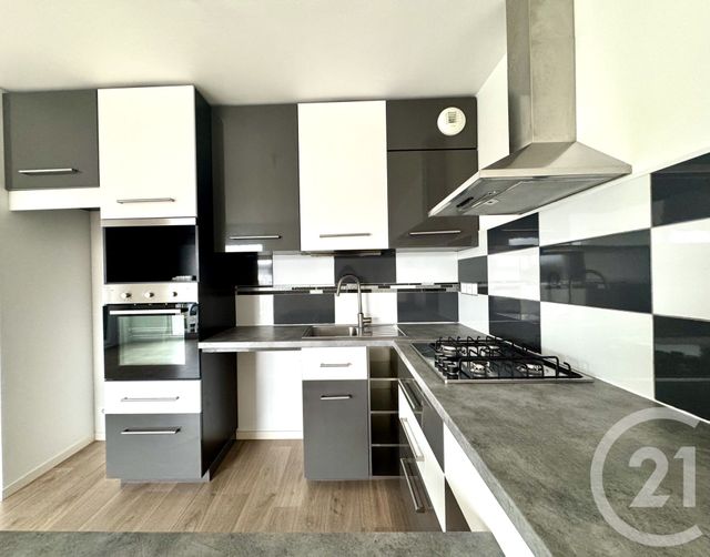 Appartement T3 à vendre - 3 pièces - 69.21 m2 - LE RHEU - 35 - BRETAGNE - Century 21 Dréano Immobilier