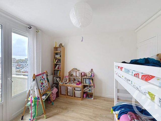 Appartement T4 à vendre - 4 pièces - 82.0 m2 - ST JACQUES DE LA LANDE - 35 - BRETAGNE - Century 21 Dréano Immobilier