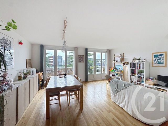 Appartement T4 à vendre - 4 pièces - 82.0 m2 - ST JACQUES DE LA LANDE - 35 - BRETAGNE - Century 21 Dréano Immobilier