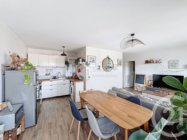 Appartement T3 à vendre - 3 pièces - 55.93 m2 - GUICHEN - 35 - BRETAGNE - Century 21 Dréano Immobilier