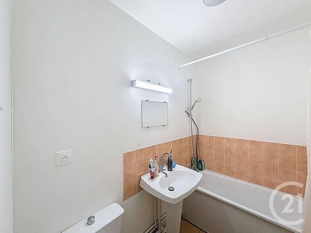 Appartement T1 à vendre - 1 pièce - 28.5 m2 - RENNES - 35 - BRETAGNE - Century 21 Dréano Immobilier
