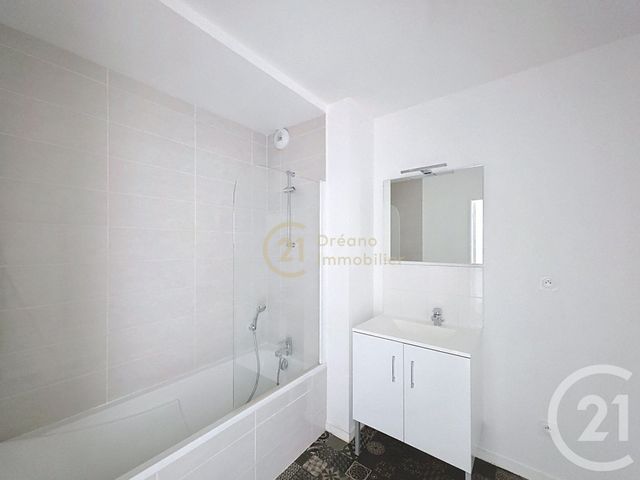 Appartement F3 à vendre - 3 pièces - 69.0 m2 - CHARTRES DE BRETAGNE - 35 - BRETAGNE - Century 21 Dréano Immobilier