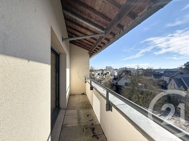 Appartement T4 à vendre - 4 pièces - 74.19 m2 - NOYAL CHATILLON SUR SEICHE - 35 - BRETAGNE - Century 21 Dréano Immobilier
