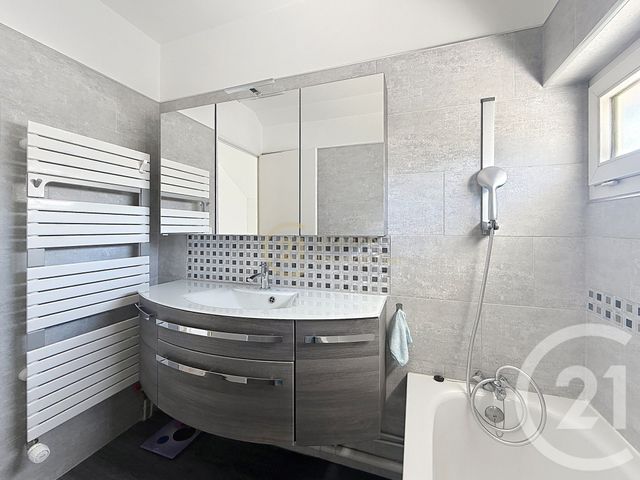 maison à vendre - 5 pièces - 112.0 m2 - ST JACQUES DE LA LANDE - 35 - BRETAGNE - Century 21 Dréano Immobilier