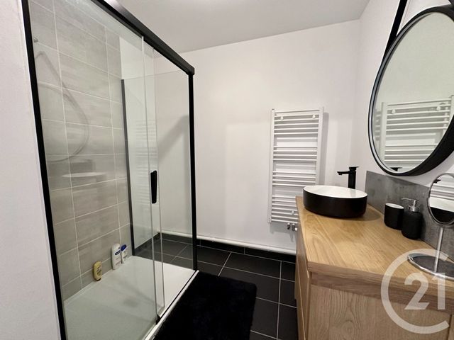 Appartement T4 à vendre - 4 pièces - 78.3 m2 - ST JACQUES DE LA LANDE - 35 - BRETAGNE - Century 21 Dréano Immobilier