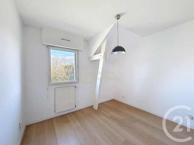 Appartement T6 à vendre - 5 pièces - 110.2 m2 - VERN SUR SEICHE - 35 - BRETAGNE - Century 21 Dréano Immobilier