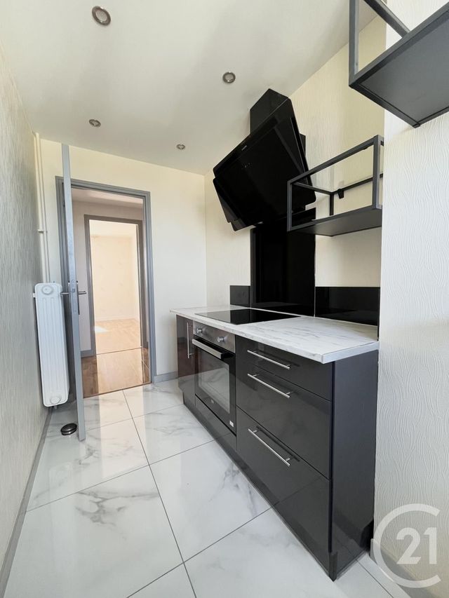 Appartement T3 à louer - 3 pièces - 57.2 m2 - ST JACQUES DE LA LANDE - 35 - BRETAGNE - Century 21 Dréano Immobilier