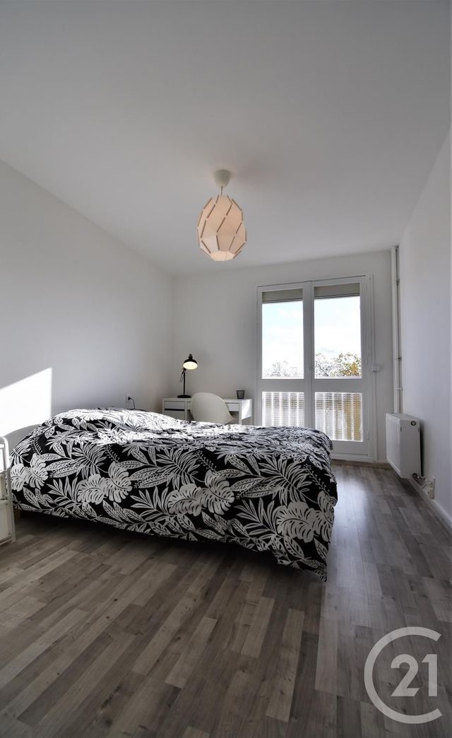 Appartement F4 à louer - 5 pièces - 74.37 m2 - RENNES - 35 - BRETAGNE - Century 21 Dréano Immobilier