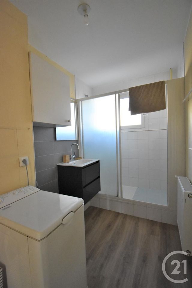 Appartement F4 à louer - 5 pièces - 74.37 m2 - RENNES - 35 - BRETAGNE - Century 21 Dréano Immobilier