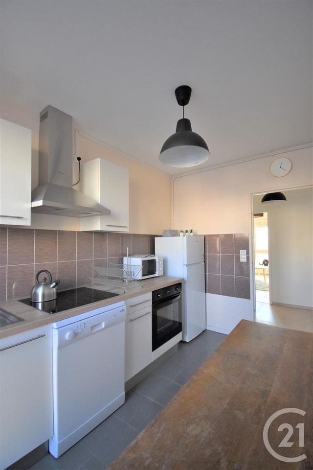 Appartement F4 à louer - 5 pièces - 74.37 m2 - RENNES - 35 - BRETAGNE - Century 21 Dréano Immobilier