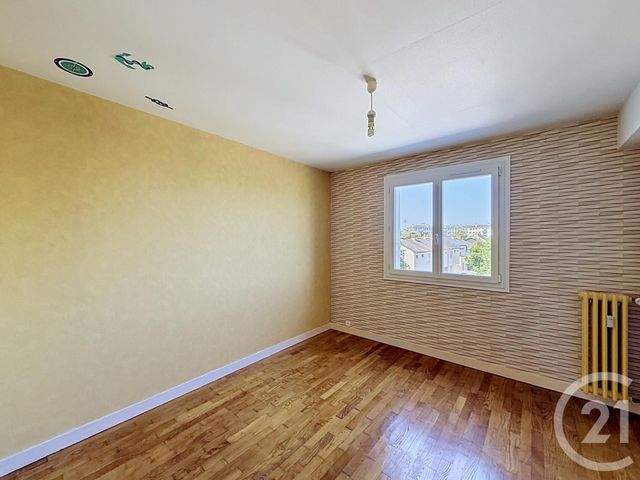 Appartement T2 à vendre - 3 pièces - 60.57 m2 - ST JACQUES DE LA LANDE - 35 - BRETAGNE - Century 21 Dréano Immobilier