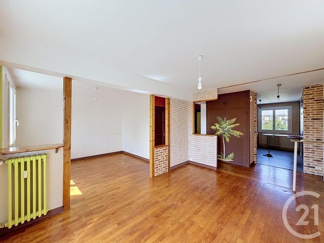 Appartement T2 à vendre - 3 pièces - 60.57 m2 - ST JACQUES DE LA LANDE - 35 - BRETAGNE - Century 21 Dréano Immobilier
