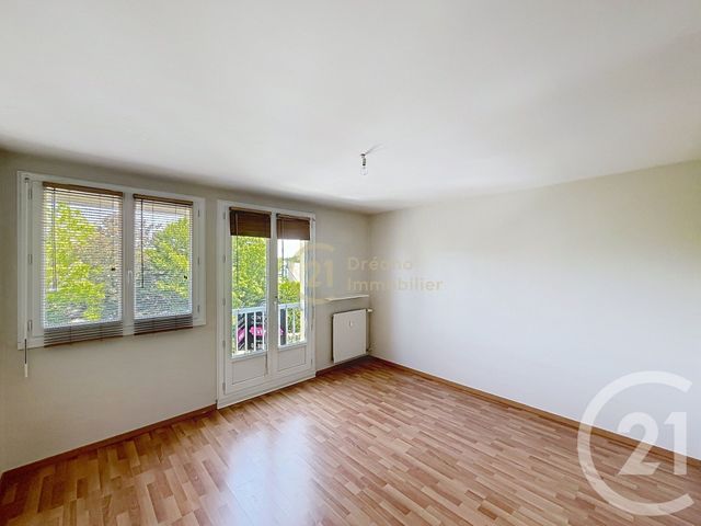 Appartement F3 à vendre - 3 pièces - 57.54 m2 - ST JACQUES DE LA LANDE - 35 - BRETAGNE - Century 21 Dréano Immobilier