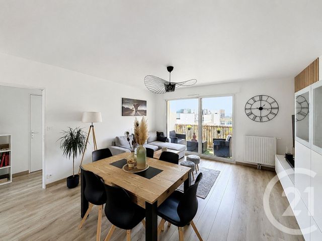 Appartement T3 à vendre - 3 pièces - 63.9 m2 - ST JACQUES DE LA LANDE - 35 - BRETAGNE - Century 21 Dréano Immobilier
