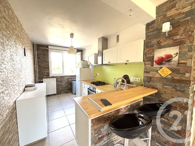Appartement T3 à louer - 3 pièces - 57.44 m2 - ST JACQUES DE LA LANDE - 35 - BRETAGNE - Century 21 Dréano Immobilier
