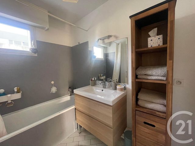 Appartement T2 à louer - 2 pièces - 49.55 m2 - RENNES - 35 - BRETAGNE - Century 21 Dréano Immobilier