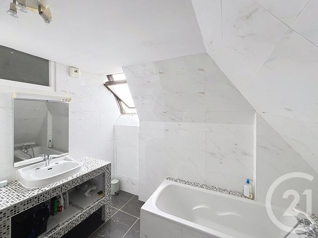 maison à vendre - 9 pièces - 169.31 m2 - LA MEZIERE - 35 - BRETAGNE - Century 21 Dréano Immobilier