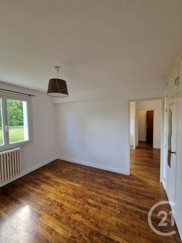 Appartement T2 à louer - 2 pièces - 31.18 m2 - ST JACQUES DE LA LANDE - 35 - BRETAGNE - Century 21 Dréano Immobilier