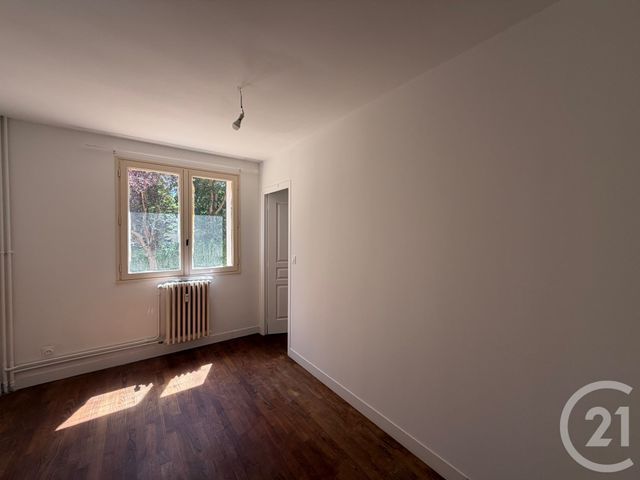 Appartement à louer - 2 pièces - 30.21 m2 - ST JACQUES DE LA LANDE - 35 - BRETAGNE - Century 21 Dréano Immobilier