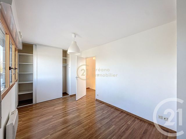 Appartement T4 à louer - 4 pièces - 74.19 m2 - NOYAL CHATILLON SUR SEICHE - 35 - BRETAGNE - Century 21 Dréano Immobilier