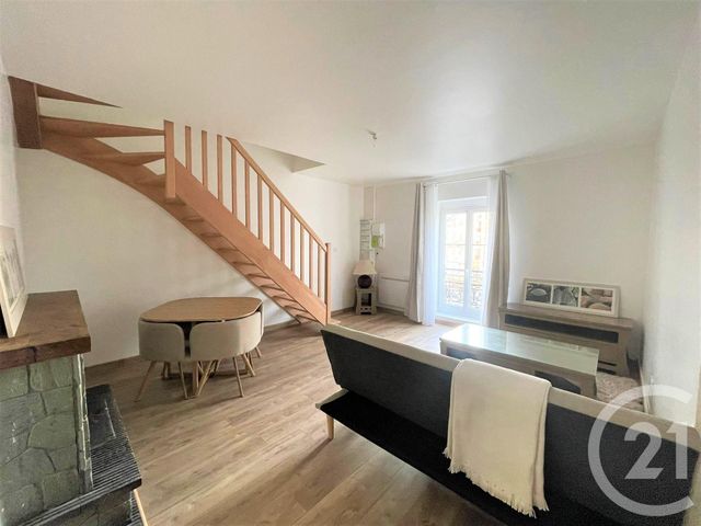 Appartement Duplex à louer - 3 pièces - 46.69 m2 - RENNES - 35 - BRETAGNE - Century 21 Dréano Immobilier