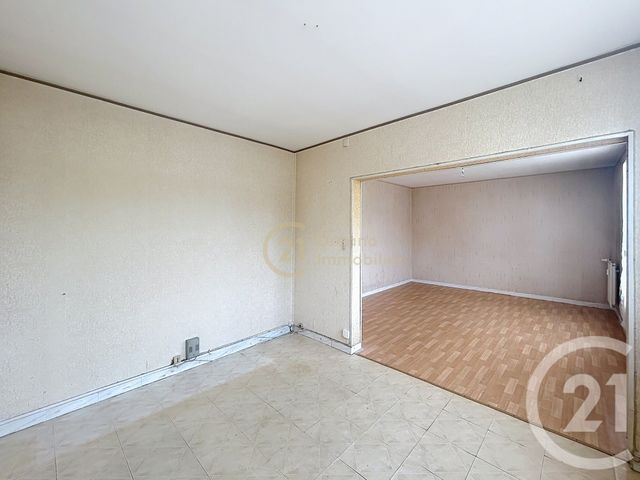 Appartement T4 à vendre - 4 pièces - 65.0 m2 - ST JACQUES DE LA LANDE - 35 - BRETAGNE - Century 21 Dréano Immobilier