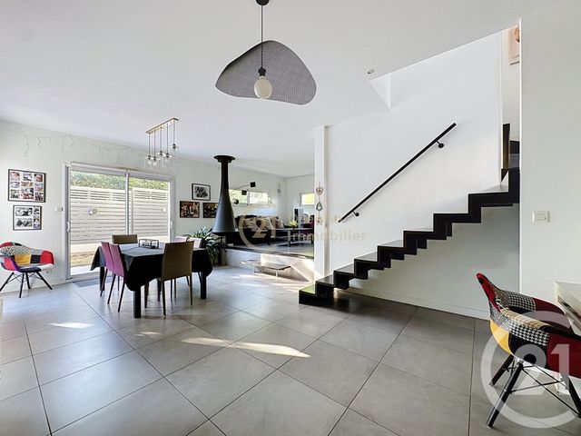 maison à vendre - 7 pièces - 130.74 m2 - CHANTEPIE - 35 - BRETAGNE - Century 21 Dréano Immobilier
