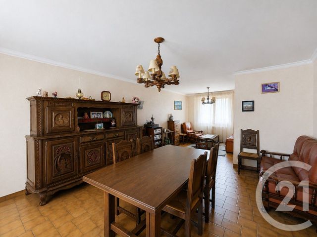 maison à vendre - 6 pièces - 120.12 m2 - ST JACQUES DE LA LANDE - 35 - BRETAGNE - Century 21 Dréano Immobilier