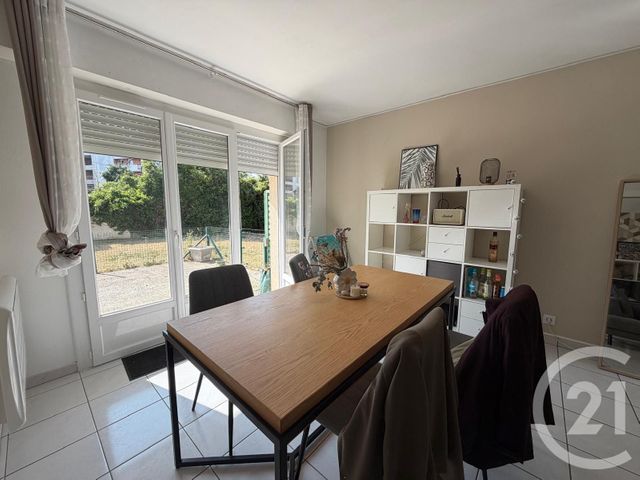 Appartement T2 à louer - 2 pièces - 45.44 m2 - ST JACQUES DE LA LANDE - 35 - BRETAGNE - Century 21 Dréano Immobilier
