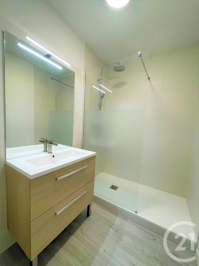 Appartement T2 à louer - 2 pièces - 47.44 m2 - RENNES - 35 - BRETAGNE - Century 21 Dréano Immobilier