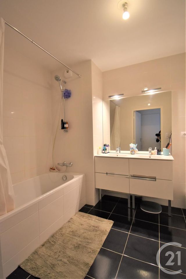 Appartement T4 à louer - 4 pièces - 78.69 m2 - ST GREGOIRE - 35 - BRETAGNE - Century 21 Dréano Immobilier