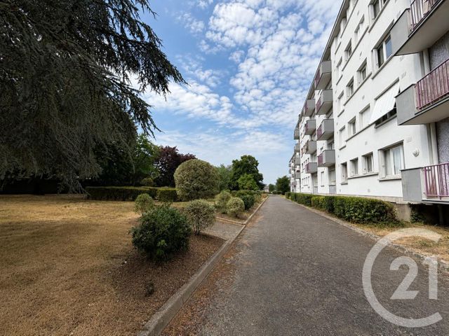 Appartement T4 à louer - 4 pièces - 69.22 m2 - ST JACQUES DE LA LANDE - 35 - BRETAGNE - Century 21 Dréano Immobilier