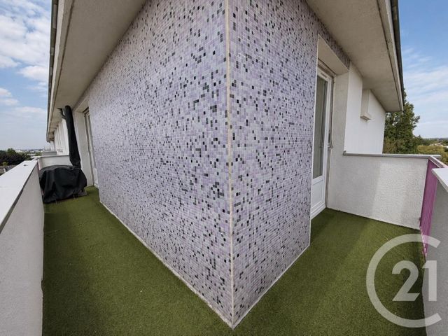 Appartement T4 à louer - 4 pièces - 69.22 m2 - ST JACQUES DE LA LANDE - 35 - BRETAGNE - Century 21 Dréano Immobilier