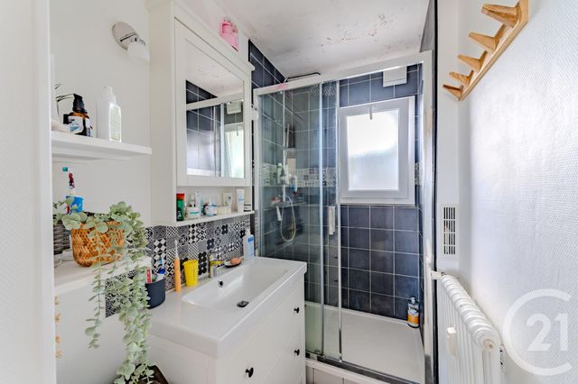 Appartement T4 à louer - 4 pièces - 68.13 m2 - ST JACQUES DE LA LANDE - 35 - BRETAGNE - Century 21 Dréano Immobilier